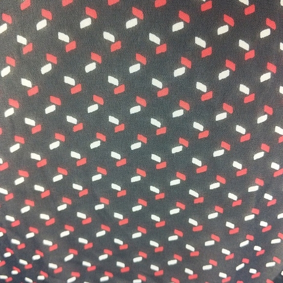 Ann Taylor Black & Red Sheer Button Down Top (Size: 2) - Picture 5 of 8